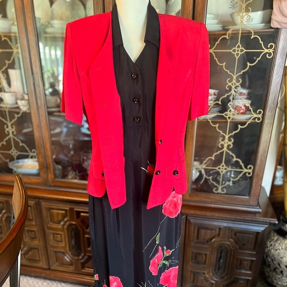 Dress / 2 Piece / Outfit - Picture 10 of 11